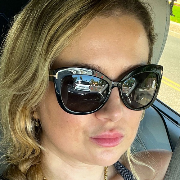 Tom Ford Polarized subtle cat eye sunglasses - Picture 2 of 7